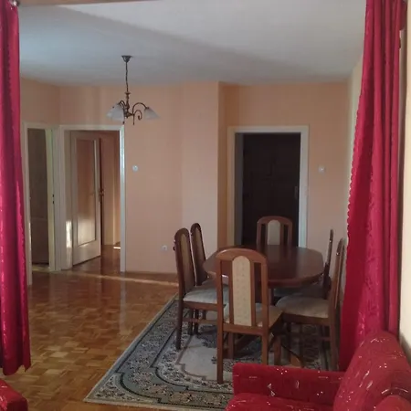 Casa de hóspedes Comfortable Flat In Bihać